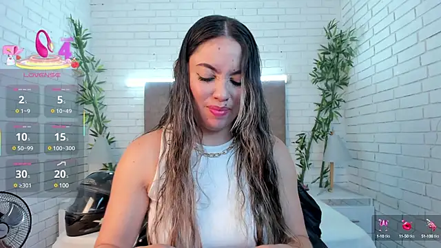 Alessia Taylorr online show from March 19, 2025, 12:01 pm