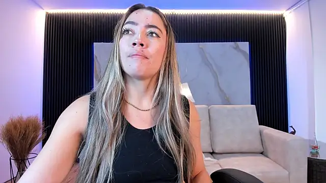 Alessia Taylorr online show from October 6, 2025, 11:29 am