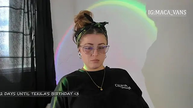 Snapshot of tekila__ chatting on January 23, 2025, 7:18 pm tekila online show from January 23, 2025, 7:18 pm