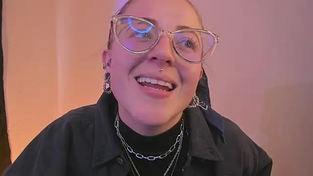 Snapshot of tekila__ chatting on February 8, 2025, 8:42 pm tekila online show from February 8, 2025, 8:42 pm