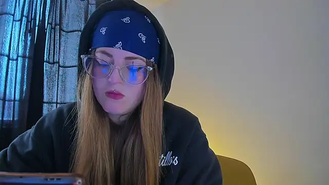 Snapshot of tekila__ chatting on March 15, 2025, 7:48 pm tekila online show from March 15, 2025, 7:48 pm