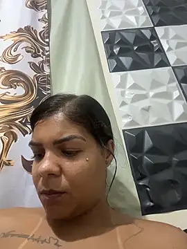 Snapshot of Indiazinhax chatting on March 4, 2026, 9:32 pm Indiazinhax online show from March 4, 2026, 9:32 pm