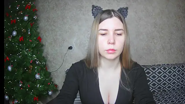 ElllaNuar online show from January 28, 2025, 2:00 am