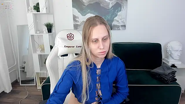 Snapshot of miissblonde chatting on March 17, 2025, 2:52 am miissblonde online show from March 17, 2025, 2:52 am