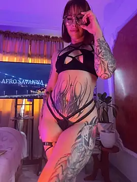 ValenGray online show from November 13, 2025, 12:48 pm