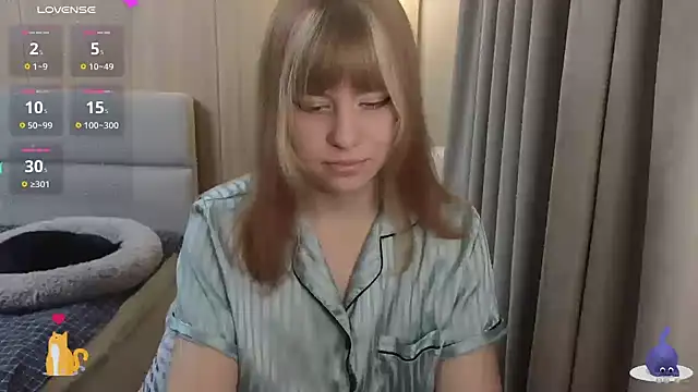 Snapshot of HermioneHHH chatting on November 10, 2025, 6:18 pm HermioneHHH online show from November 10, 2025, 6:18 pm