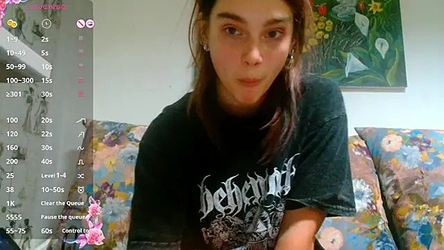 Snapshot of Sophie_Bell chatting on December 11, 2024, 10:16 pm Sophie Bell online show from December 11, 2024, 10:16 pm
