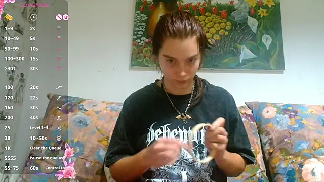 Snapshot of Sophie_Bell chatting on December 13, 2024, 5:54 pm Sophie Bell online show from December 13, 2024, 5:54 pm