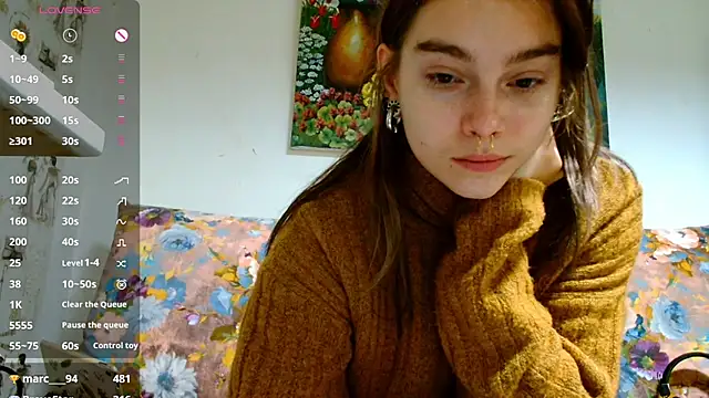 Snapshot of Sophie_Bell chatting on January 23, 2025, 5:31 pm Sophie Bell online show from January 23, 2025, 5:31 pm