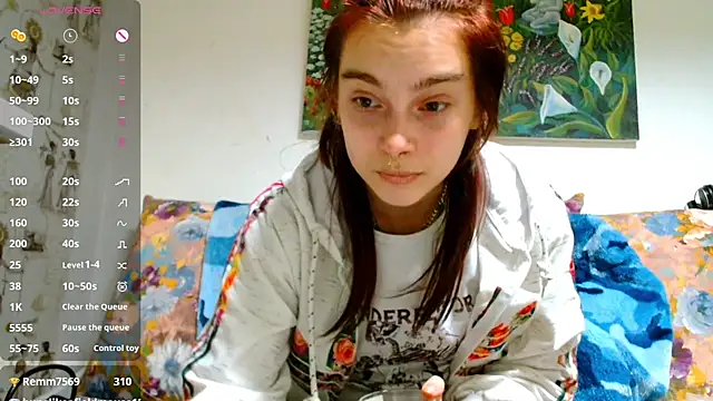 Snapshot of Sophie_Bell chatting on February 2, 2025, 9:45 pm Sophie Bell online show from February 2, 2025, 9:45 pm