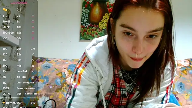 Snapshot of Sophie_Bell chatting on February 5, 2025, 7:20 pm Sophie Bell online show from February 5, 2025, 7:20 pm