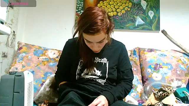 Snapshot of Sophie_Bell chatting on March 14, 2025, 10:38 pm Sophie Bell online show from March 14, 2025, 10:38 pm