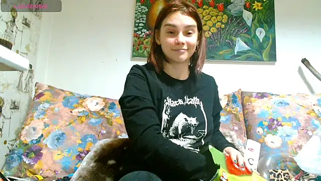 Snapshot of Sophie_Bell chatting on March 15, 2025, 8:54 pm Sophie Bell online show from March 15, 2025, 8:54 pm