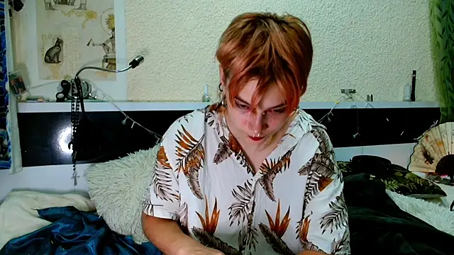Snapshot of Sophie_Bell chatting on June 8, 2026, 6:30 pm Sophie Bell online show from June 8, 2026, 6:30 pm