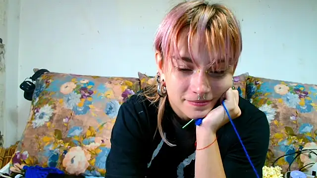 Sophie Bell online show from July 16, 2026, 8:48 pm