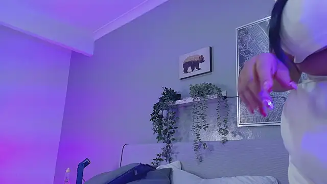 KendalMilleer online show from November 10, 2025, 11:42 am