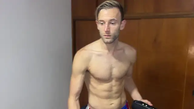 aquilesmade online show from December 7, 2024, 4:14 pm