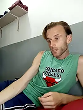 aquilesmade online show from November 6, 2025, 5:58 pm