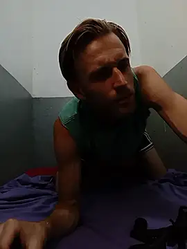 aquilesmade online show from November 9, 2025, 3:10 pm