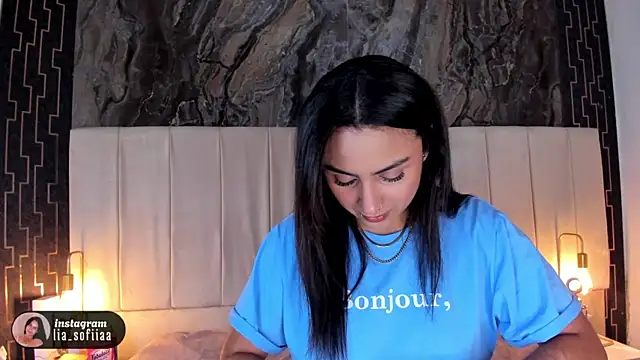 lia sofiia online show from January 7, 2026, 9:23 am