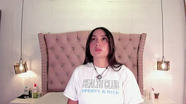 lia sofiia online show from May 25, 2026, 9:26 am