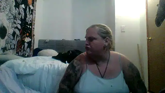 Trans Girl next door420 online show from August 2, 2026, 11:47 pm
