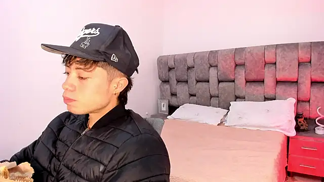 Snapshot of MarcusCollinss_ chatting on December 4, 2024, 12:03 pm MarcusCollinss online show from December 4, 2024, 12:03 pm