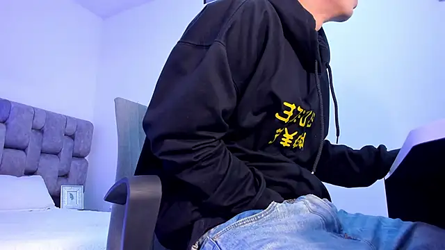 Snapshot of MarcusCollinss_ chatting on December 13, 2024, 1:12 pm MarcusCollinss online show from December 13, 2024, 1:12 pm