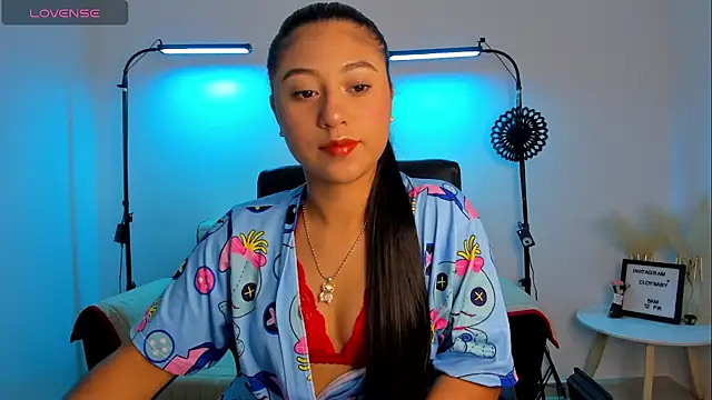 Snapshot of cloy_baby__ chatting on December 26, 2024, 10:48 am cloy baby online show from December 26, 2024, 10:48 am