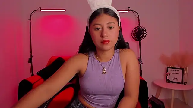 Snapshot of cloy_baby__ chatting on January 21, 2025, 10:08 am cloy baby online show from January 21, 2025, 10:08 am