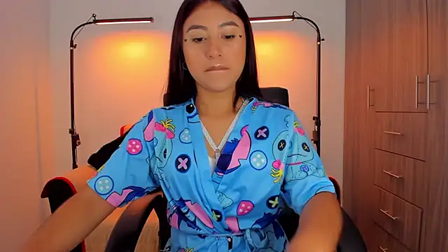 Snapshot of cloy_baby__ chatting on October 20, 2025, 10:16 am cloy baby online show from October 20, 2025, 10:16 am