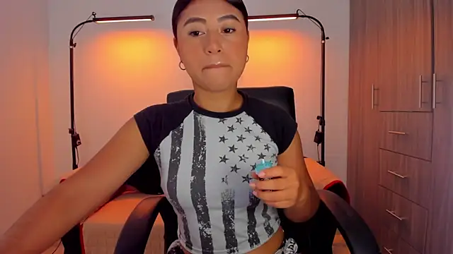 Snapshot of cloy_baby__ chatting on October 30, 2025, 10:38 am cloy baby online show from October 30, 2025, 10:38 am