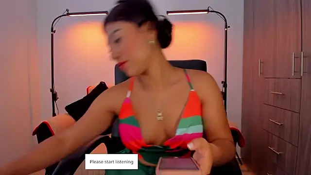 Snapshot of cloy_baby__ chatting on November 7, 2025, 10:59 am cloy baby online show from November 7, 2025, 10:59 am