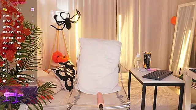 Sexydoll112 online show from November 1, 2025, 12:45 am