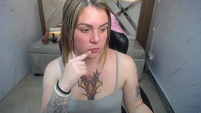 Paula b  online show from April 16, 2026, 12:50 pm