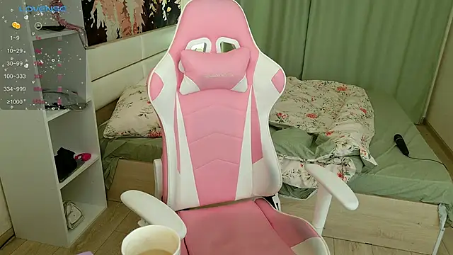 LexieLoree online show from September 30, 2025, 3:00 am