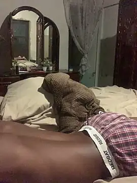 Snapshot of DManL chatting on March 25, 2026, 11:22 pm DManL online show from March 25, 2026, 11:22 pm