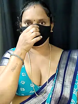 vintage-vibs online show from October 13, 2025, 6:08 pm