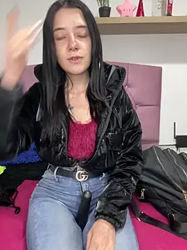 Isabella 21x online show from March 10, 2025, 12:26 pm