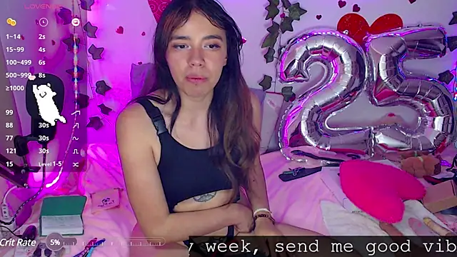 Snapshot of sophie_north chatting on February 20, 2025, 6:13 pm sophie north online show from February 20, 2025, 6:13 pm