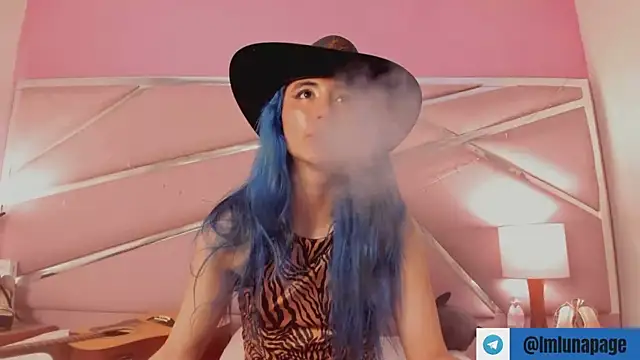 Lunapage online show from February 10, 2025, 8:10 pm