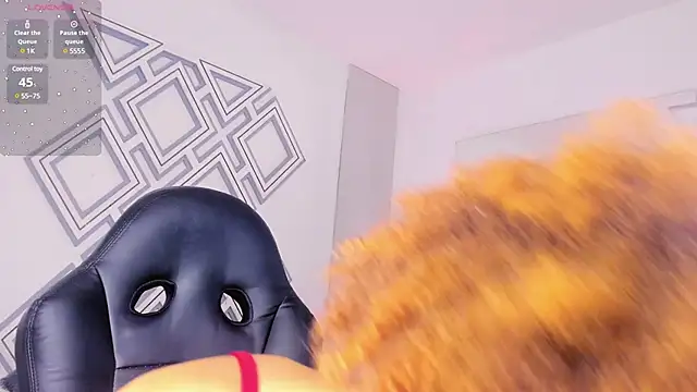  CurlyGirl  online show from February 1, 2025, 10:02 pm