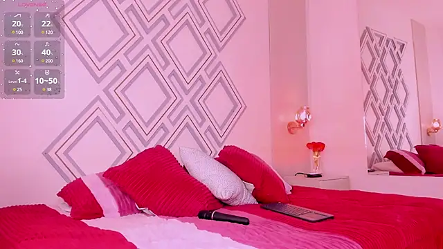  CurlyGirl  online show from February 5, 2025, 8:14 pm