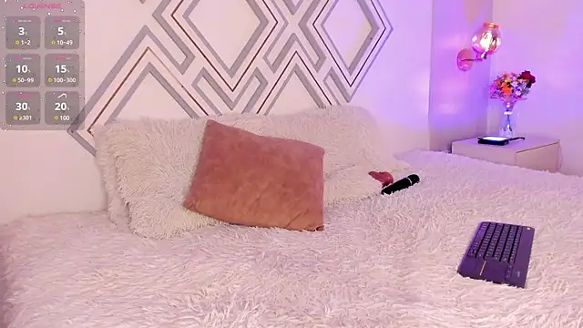  CurlyGirl  online show from March 21, 2025, 2:50 am