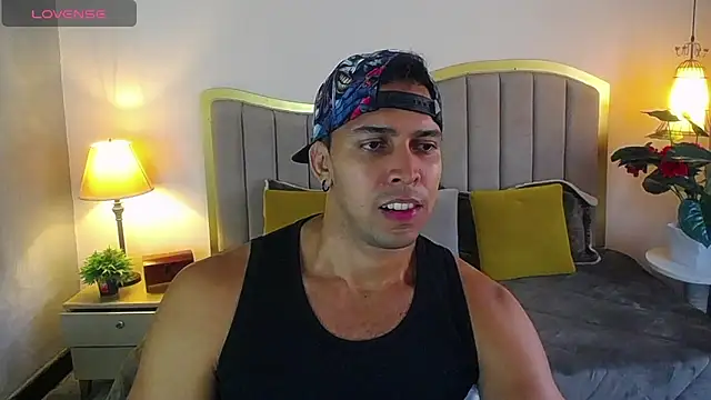 Snapshot of randy_paterman_ chatting on February 8, 2025, 1:33 pm randy paterman online show from February 8, 2025, 1:33 pm