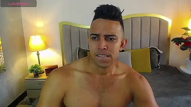 Snapshot of randy_paterman_ chatting on February 13, 2025, 1:26 pm randy paterman online show from February 13, 2025, 1:26 pm