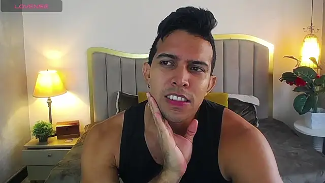 Snapshot of randy_paterman_ chatting on March 6, 2025, 1:24 pm randy paterman online show from March 6, 2025, 1:24 pm