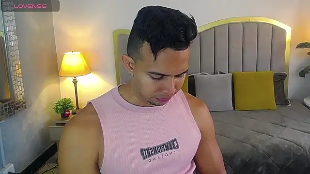 Snapshot of randy_paterman_ chatting on March 14, 2025, 1:24 pm randy paterman online show from March 14, 2025, 1:24 pm