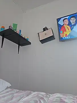 Vini 09 online show from March 25, 2026, 6:36 pm