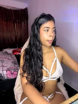 Fanny Klean online show from October 16, 2025, 4:46 am